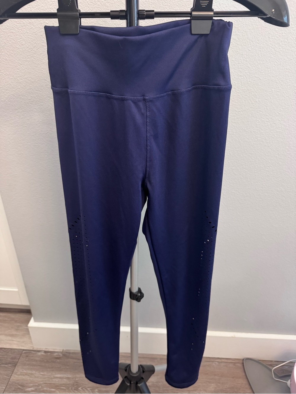 SHEIN Navy High-Rise Laser-Cut Leggings